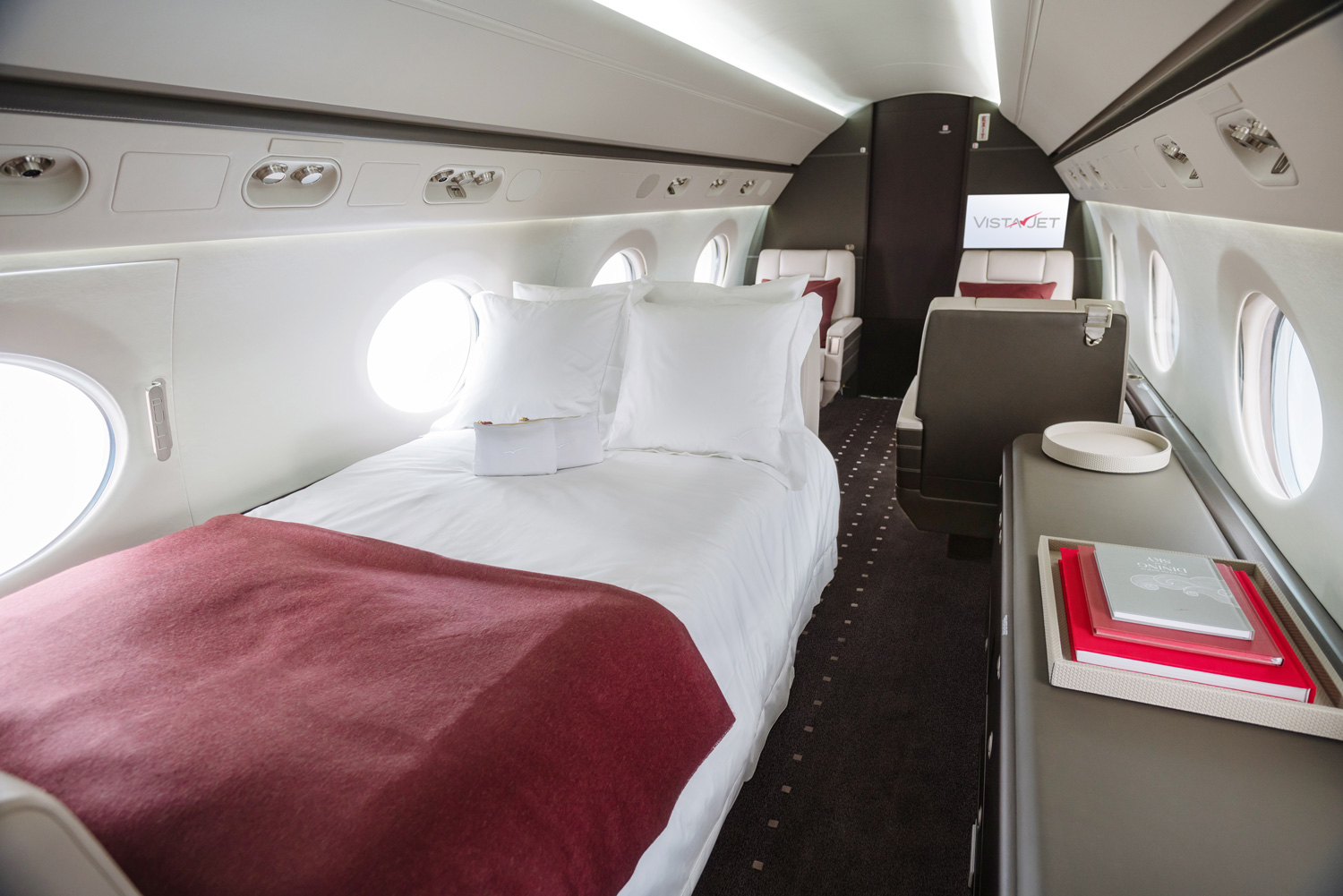 CHALLENGER 605
